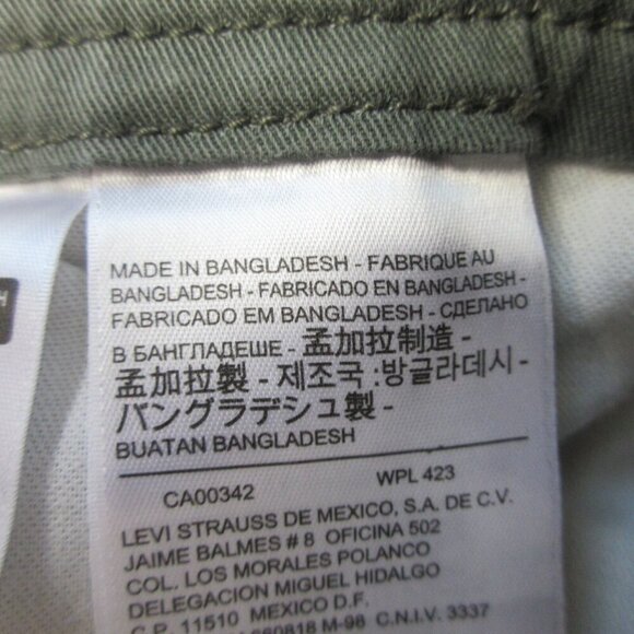 Levi Men's Pants 38 x 34 Green Chino Cotton Blend Casual Skater 574 - Picture 4 of 15